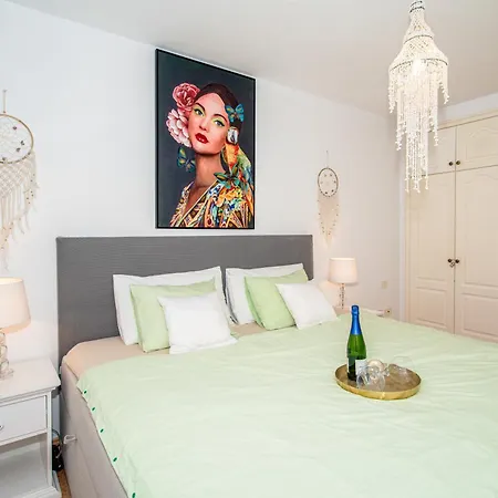 Angel Wings Ocean View 阿德耶