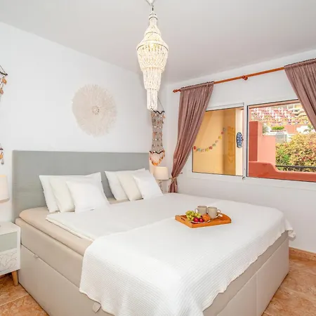 Angel Wings Ocean View 公寓 *